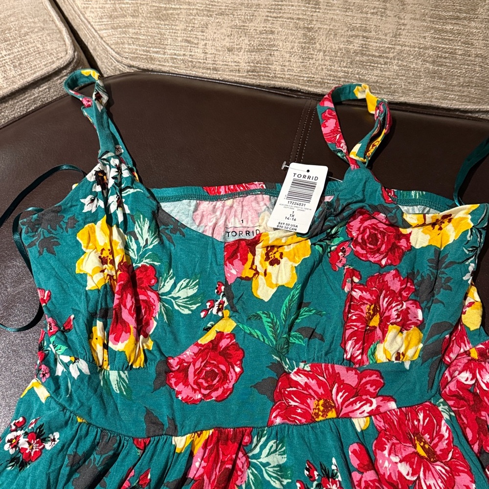 Plus Size Torrid Floral Dress (NWT) - Picture 2 of 4